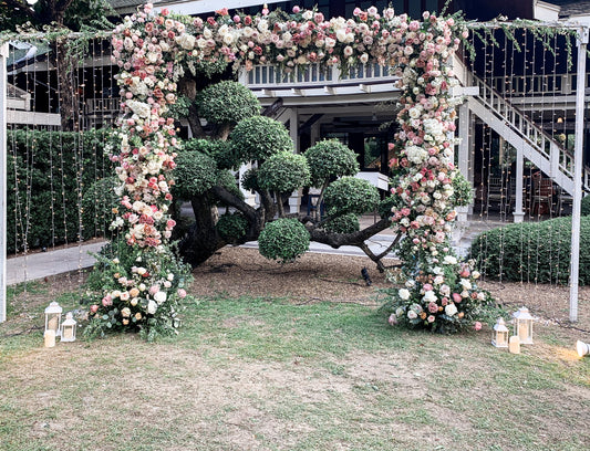 The Wedding Arch : The Modern Take for Your Outdoor Wedding