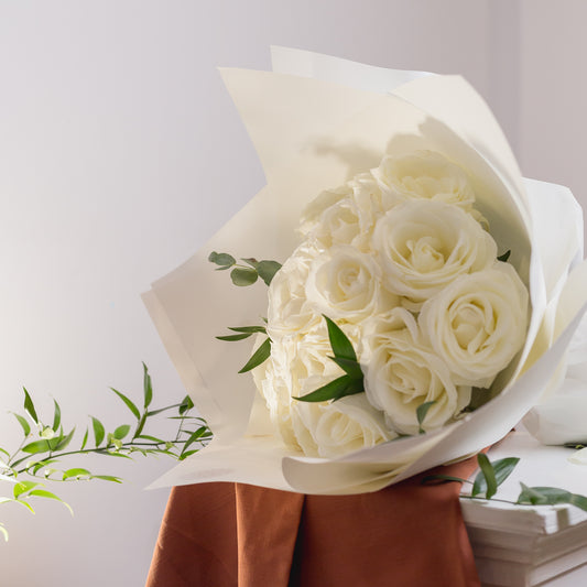 Bouquet of 20 White Roses
